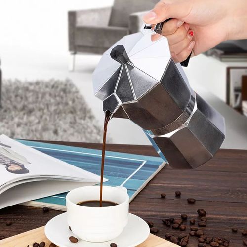 Cafetière, Cafetière  en Aluminium 6 Tasses Pot café pour Cuisinière
 Fiche Technique et Prix au Maroc