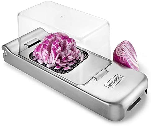 ALLIGATOR 3094 - Hachoir Multifonction Inox Avec Bac Collecteur - Coupe Légumes - Coupe Oignon - Coupe Frites - 3 Lames Interchangeables - 3x3 mm 6x6 mm et 12x12 mm - Sans BPA Fiche Technique et Prix au Maroc