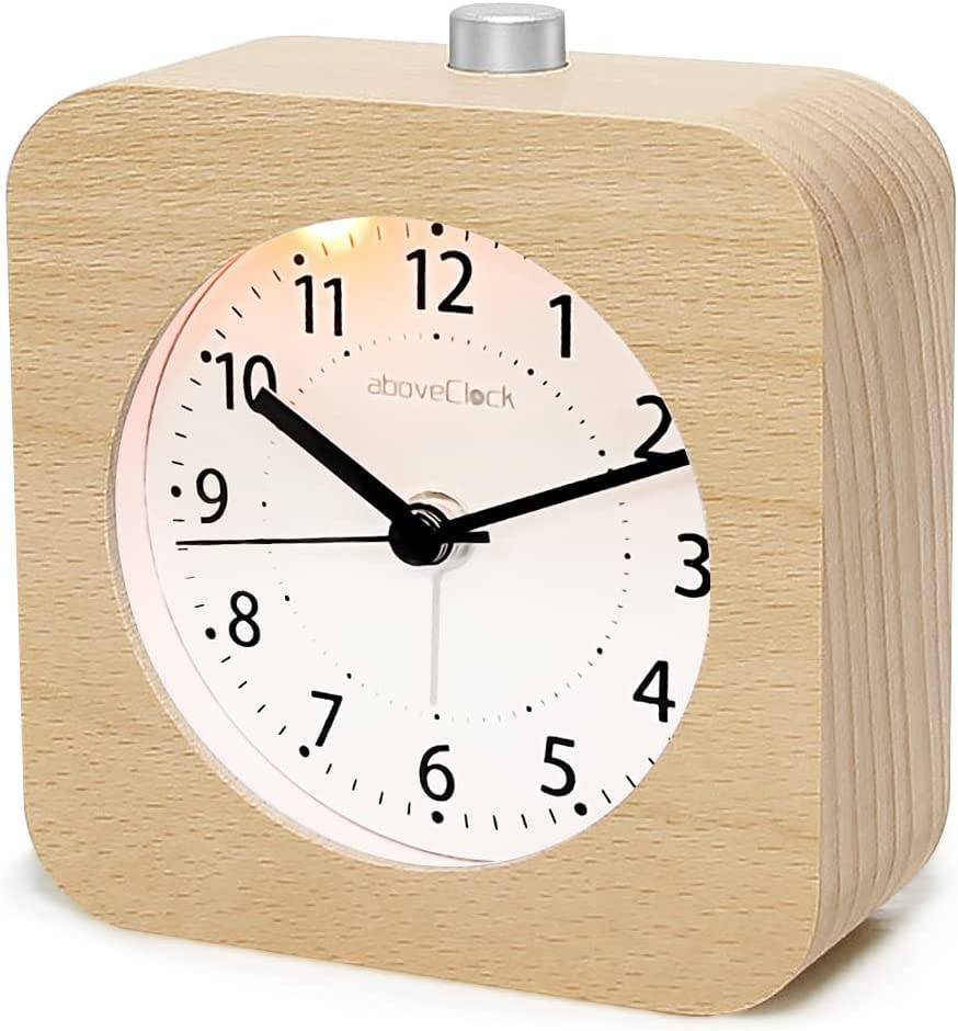aboveClock Réveil Matin à Piles, Réveil Bois Reveil Analogique de Voyage Lumineux Silencieux sans Tic-Tac avec Fonction Snooze, Horloge à Aiguilles Alarme Sonore Croissante【Bois Clair】 Fiche Technique et Prix au Maroc