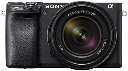 Sony Alpha 6400 | Appareil Photo Numérique Hybride APS-C en kit avec l'Objectif Zoom E 18-135mm f/3.5-5.6 OSS ( 24,2 MP, AF en 0.02s, Suivi des Yeux, 4K HLG, Ecran Selfie Vlogging ) (ILCE6400, A6400) Fiche Technique et Prix au Maroc