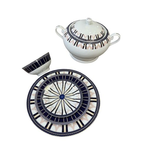 Coin De Chine Service 25 pièces en porcelaine
 Fiche Technique et Prix au Maroc