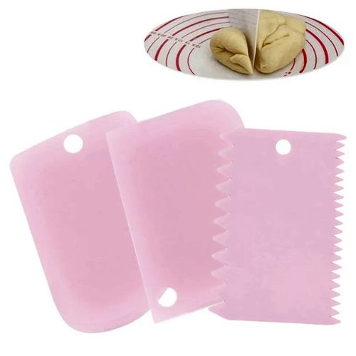 Grattoir coupe-pâte en forme de poupée, ustensile de cuisine
 Fiche Technique et Prix au Maroc