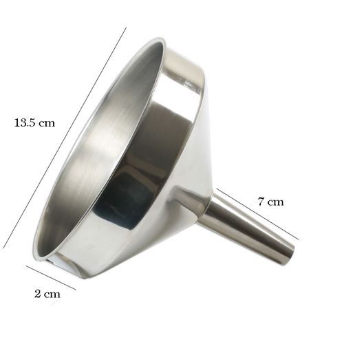 Entonnoir de cuisine en acier inoxydable pour le transfert d'ingrédients liquides.
 Fiche Technique et Prix au Maroc