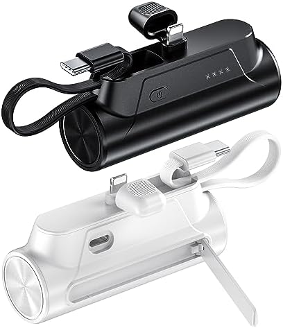 Portable-Charger-Power-Bank - Lot de 2 petits chargeurs de téléphone portable 8000mAh 5V3.1A Chargeur rapide Câble de type C intégré et support de téléphone Jolie batterie pour iPhone et téléphone Android (noir et blanc)
 Fiche Technique et Prix au Maroc