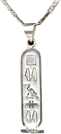 FAMA.store Personnaliser Pendentif personnalisé Collier Cartouche égyptienne en Argent Sterling d'un côté Traduire en Hiéroglyphes Fait à la Main en Egypte
Avis,  Fiche Technique et Prix au Maroc