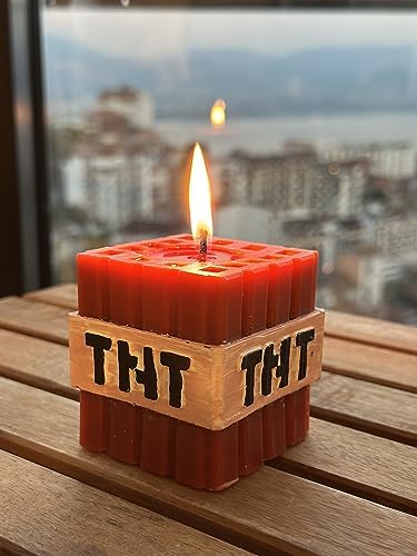 Pixel Mine Game Birthday Candles - 3,14 Inches Cubic Decorative Candles for Boys Room and Girls Bedroom Decor - Birthday Party Supplies - Video Gamer Party Candle Decorations(Pixel Mine Game Candle_1) Fiche Technique et Prix au Maroc