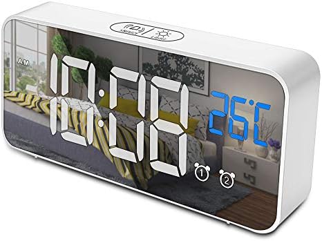Réveil Numérique, opamoo Réveil Digital Horloge 13 musiques Contrôle Sonore 4 Luminosité Réglable LED Réveil Électronique avec Fonction Snooze, 2 Alarmes, Rechargeable par USB Miroir Réveil (Blanc)
 Avis, Fiche Technique et Prix au Maroc