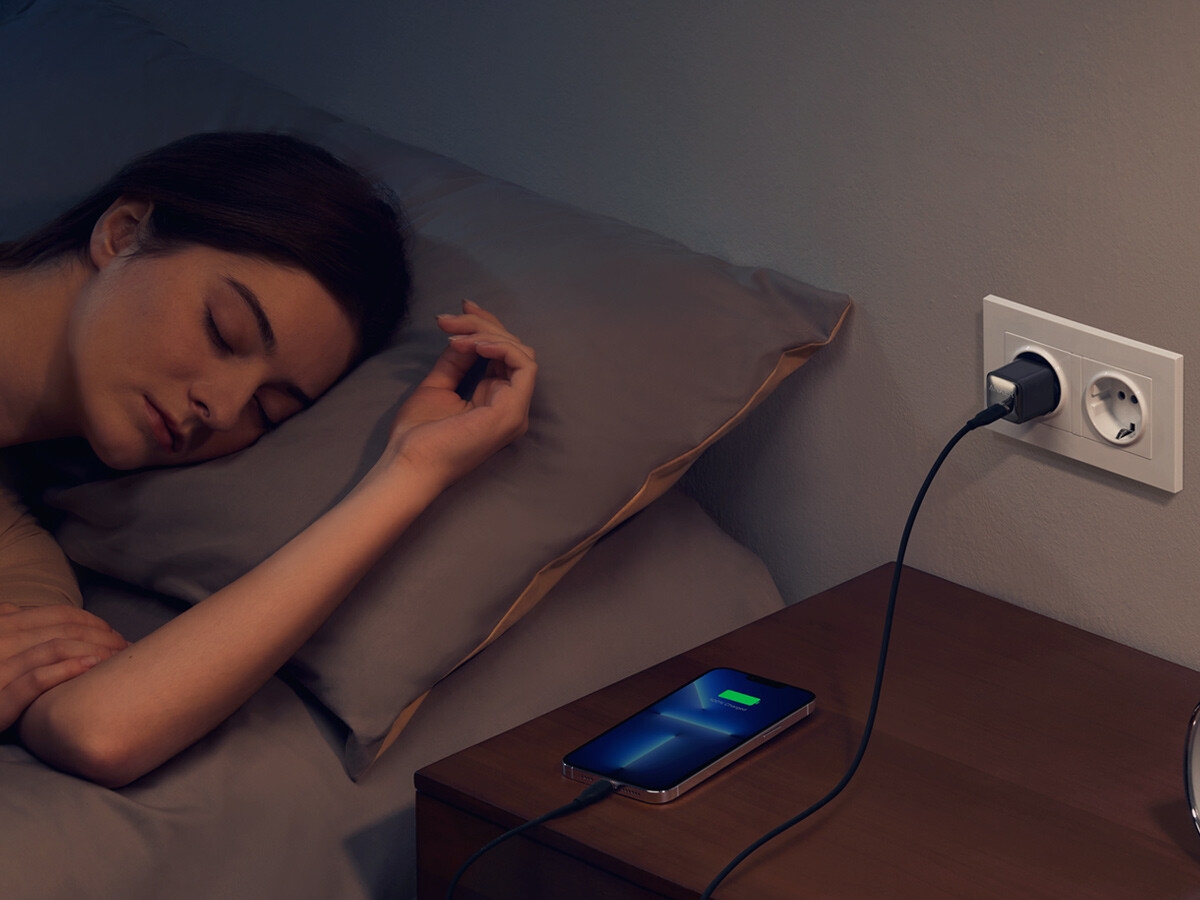 Scc7ada90df8544f6bf929fdc422bddba5 Chargeur Anker 511 Nano Pro 20W Noir – Charge rapide iPhone